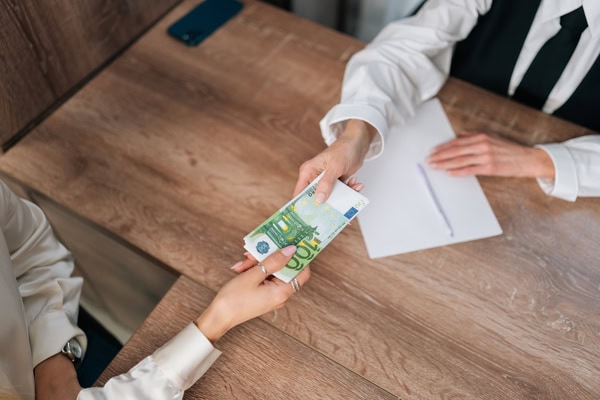 ZAK Russen Inkasso Bewertung: Warum unser Ruf auf Resultaten basiert – nicht auf Versprechen