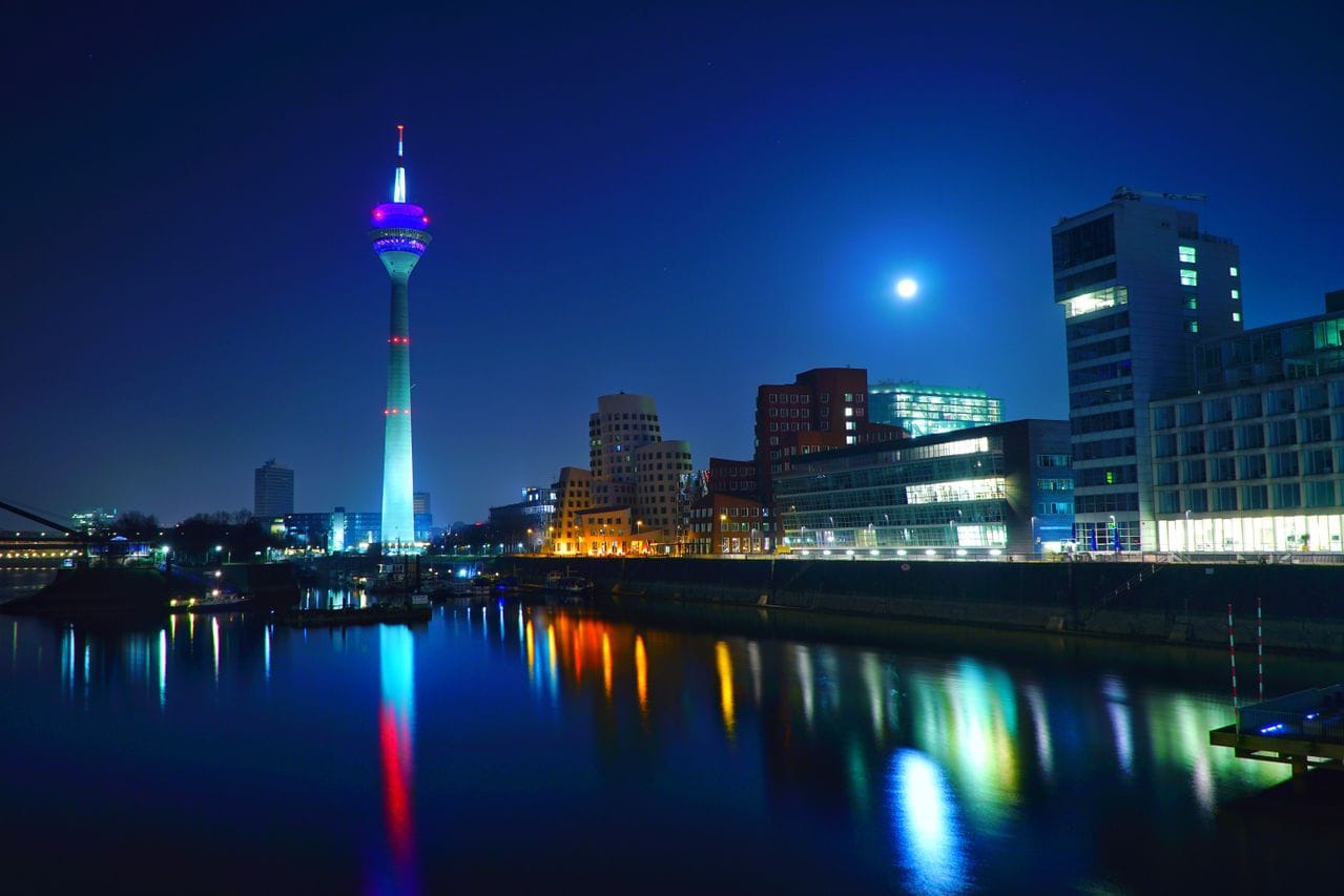 ZAK Inkasso Erfahrung ZAK Inkasso Erfahrungen in Düsseldorf: Wenn lokale Forderungen internationale Lösungen brauchen ZAK Inkasso Erfahrungen Düsseldorf Internationale Lösungen